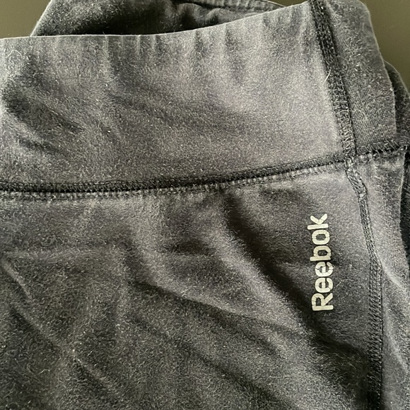 Reebok Sports Bra and Leggings - Picture 3 of 4